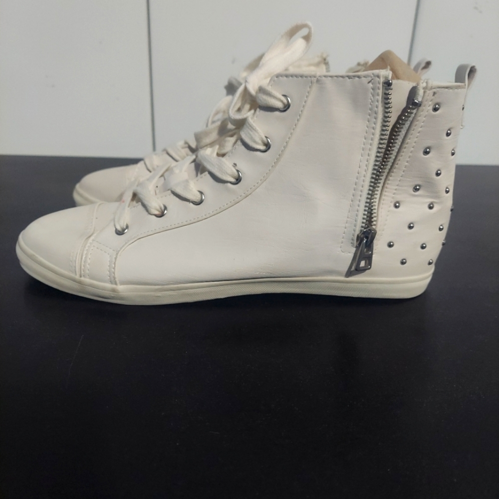 Aeropostale Women's Sneaker Shoes